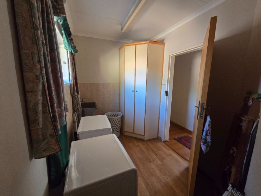 4 Bedroom Property for Sale in Heuwelsig Free State